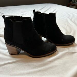 Black block heel Sonoma bootie